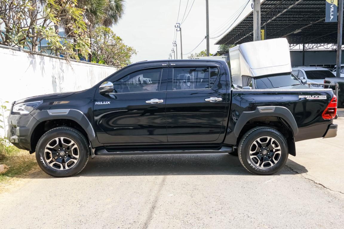 Toyota Hilux Revo Doublecab 2.4 Mid Prerunner MNC A/T 2023 *SK2092*